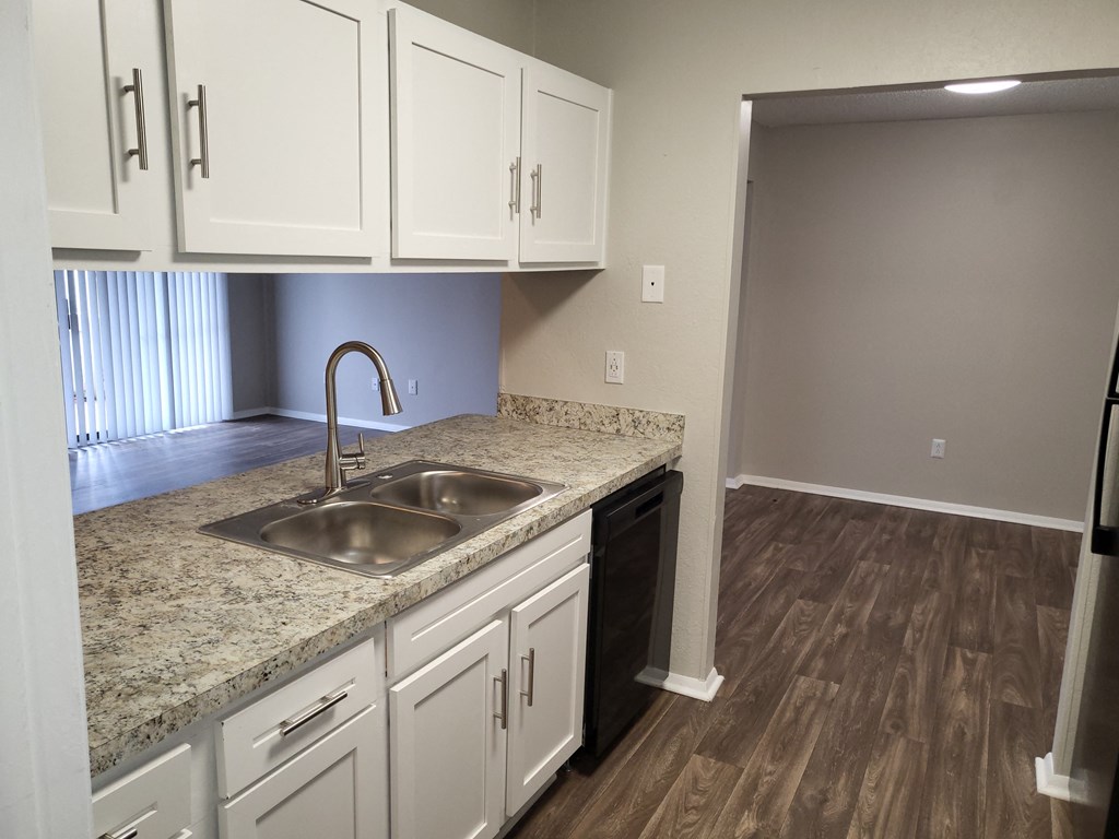 Renovated Kitchens at Magnolia Place at Stockbridge Apartments, Stockbridge
