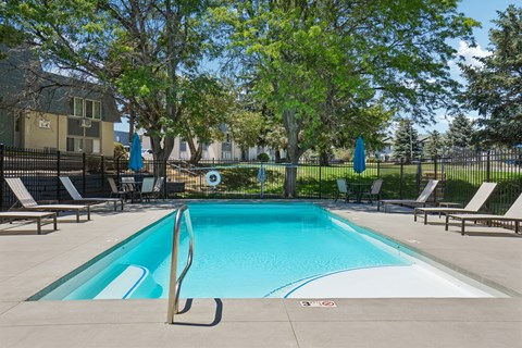 300 Russell Blvd 1-3 Beds Apartment for Rent
