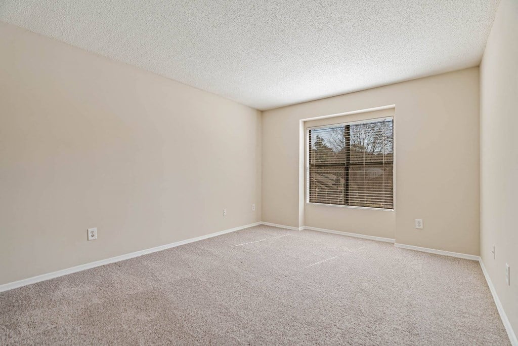 Amberwood at Lochmere, Cary NC, bedroom with plush carpeting