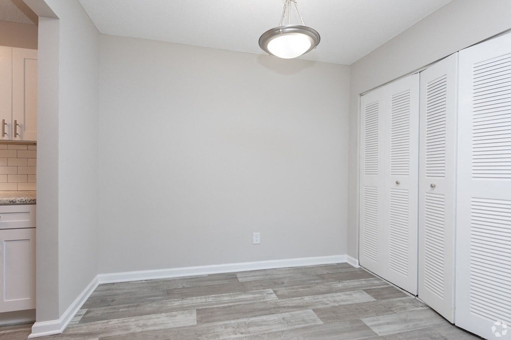 Windows Covering at Tiffany Square, Rocky Mount