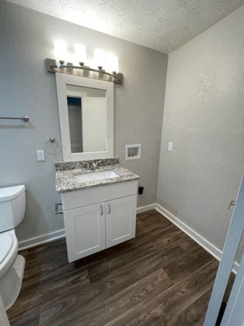 Bathroom area at Arbors at East Cobb Apartments, Georgia, 30062 - Photo Gallery 35