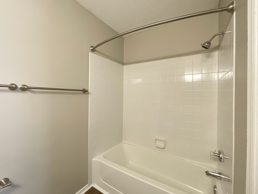 Amberwood at Lochmere, Cary NC, renovated bathroom with garden tub