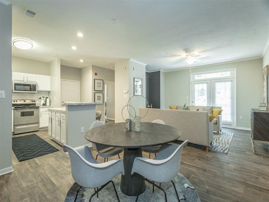 Avenues Of Kennesaw East & West is a similar property to Walton Ridenour located in Kennesaw