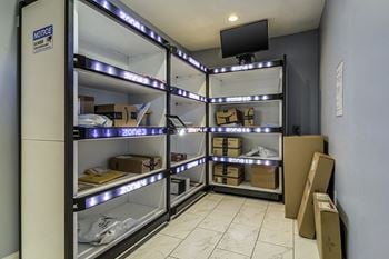 State of the Art 24/7 Automated Package Room