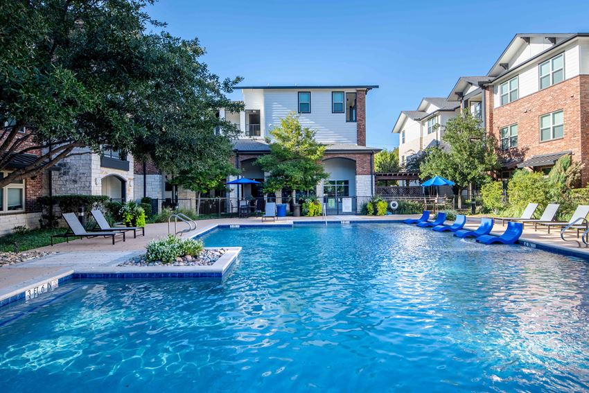 Century Lake Highlands