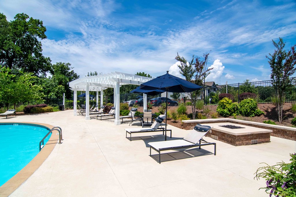 the swimming pool at the preserve at ballantyne commons apartments at Century New Holland, Gainesville, GA, 30501