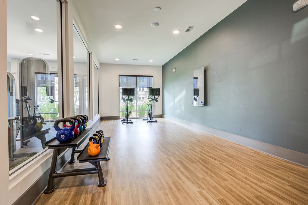 additional photo for property listing at chic digs with room to stretch out in the village 22 car at Century University City, Charlotte, North Carolina