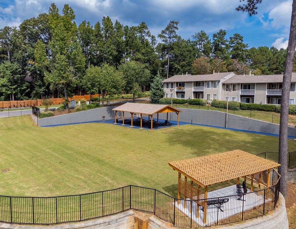 Off Leash Dog Parkat Spalding Vue Apartments, Peachtree Corners, Georgia