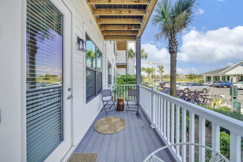 The Charles Apartments, 160 South Mattie M Kelly Blvd, Destin, FL