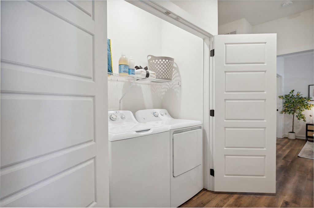 Farmhouse Apartments