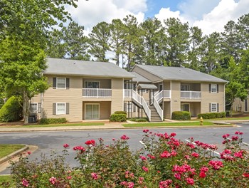 Exterior area view at Harvard Place Apartment Homes by ICER, Georgia, 30058 - Photo Gallery 45
