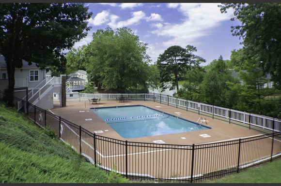 Emerald Bay Apartments 5029 Cherrycrest Lane Charlotte Nc Rentcafe