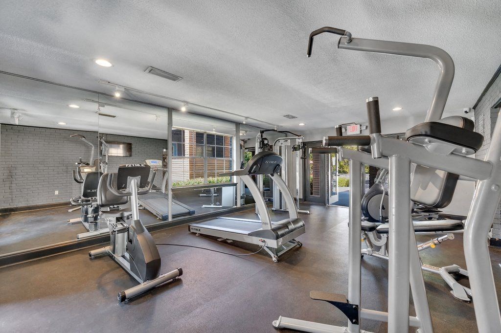 the gym at the estates townhomes tx