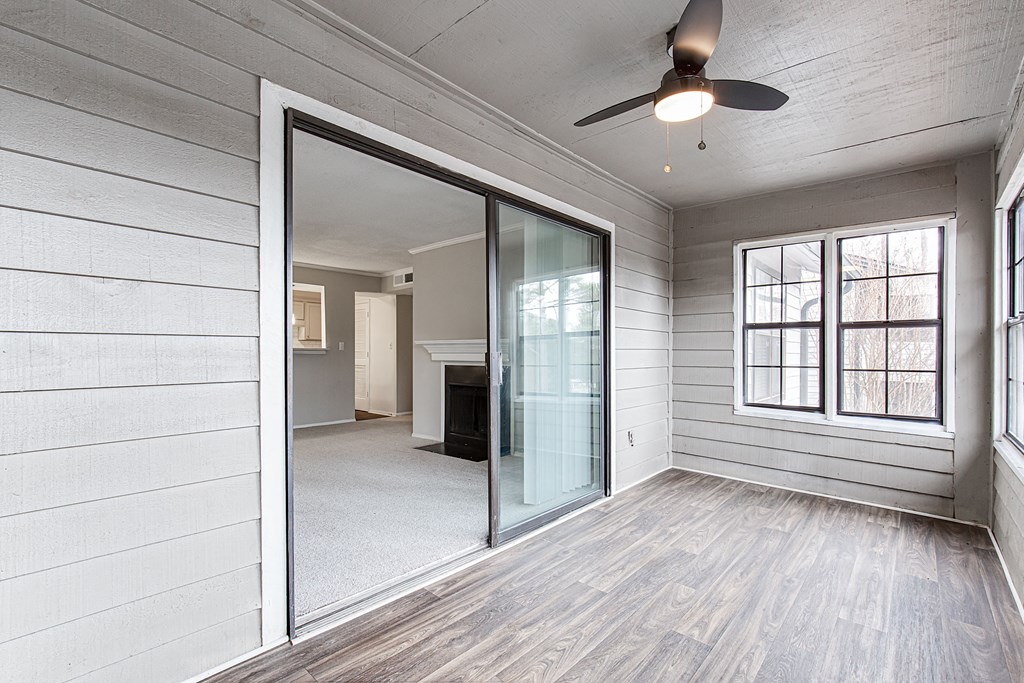 Sunroom at Elevate Twenty Three, Smyrna