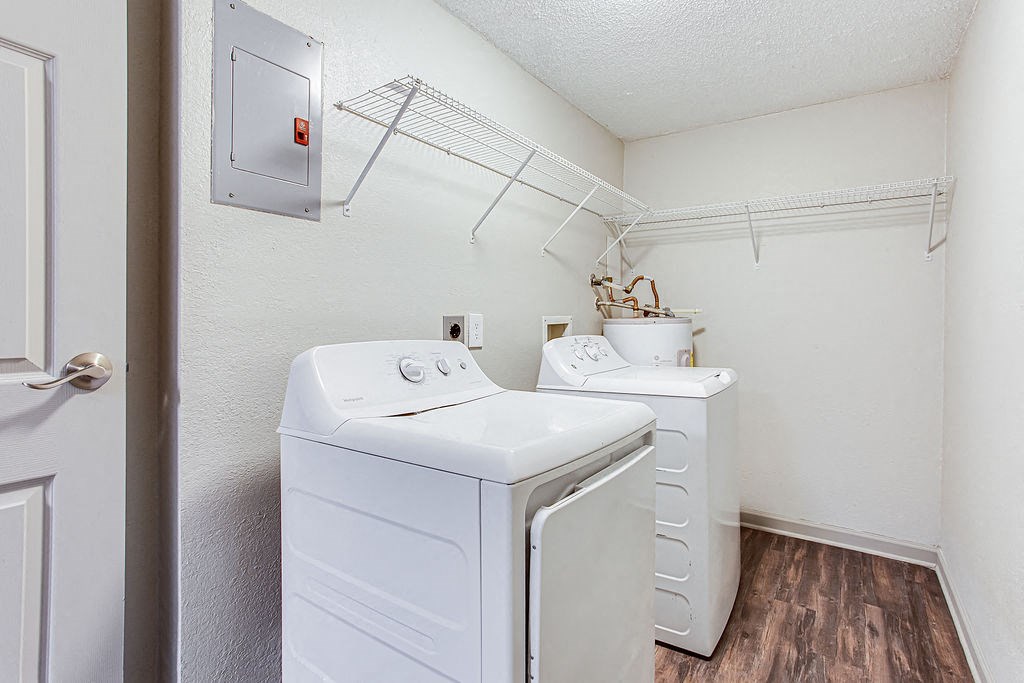 Washer and Dryer at Elevate Woodstock Apartmnets, Georgia