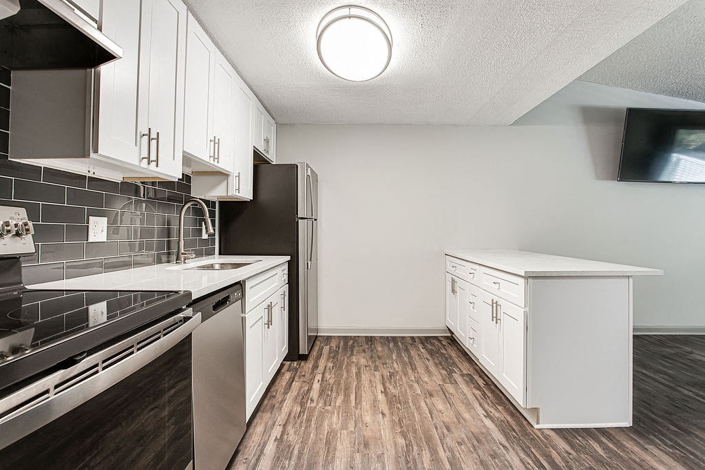 Kitchen light at Elevate Woodstock Apartmnets, Georgia