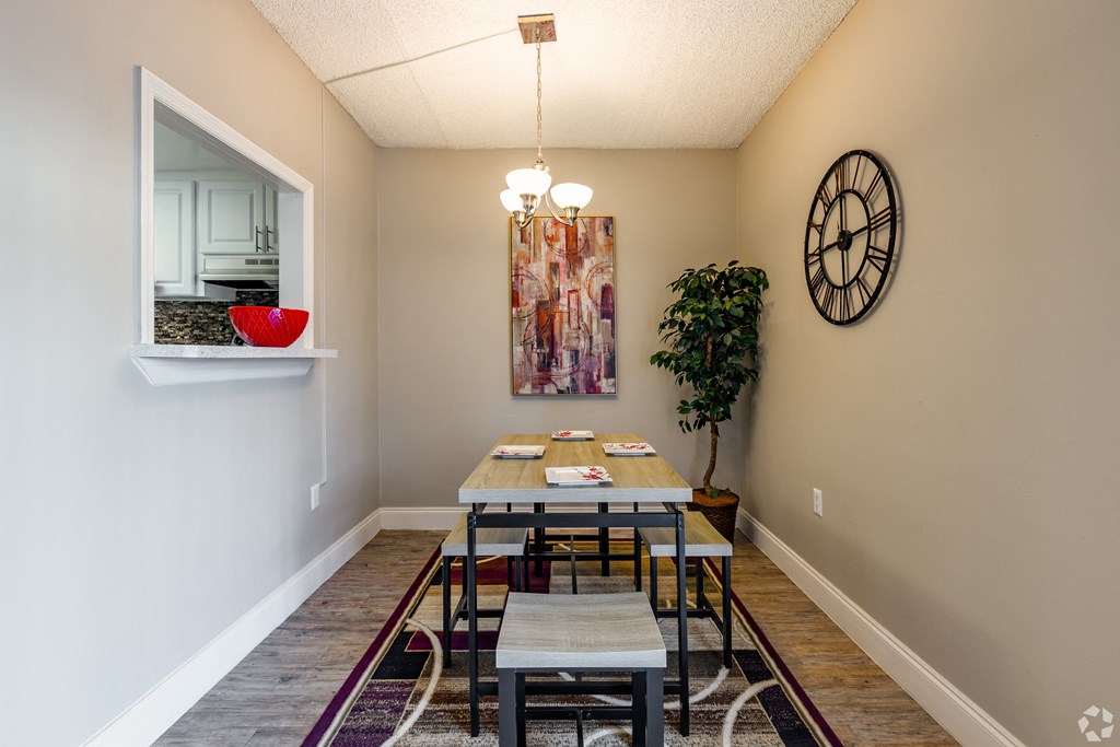 Spacious dinning space  at The Essex, Altamonte Springs, Florida