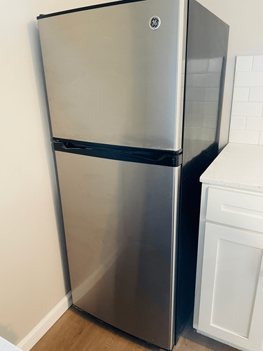 Fridge at Flats at 87Ten, Charlotte, NC, 28262