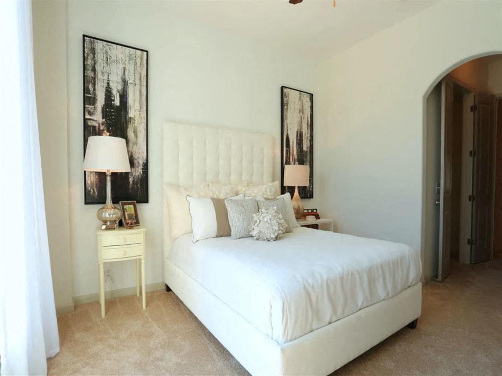 2370 Main @ Sugarloaf