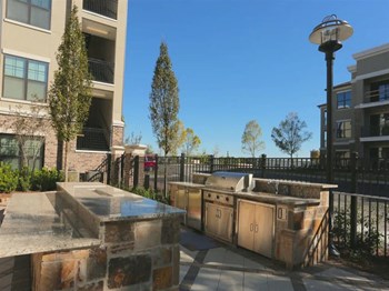 2370 Main Street 1-3 Beds Apartment for Rent - Photo Gallery 2