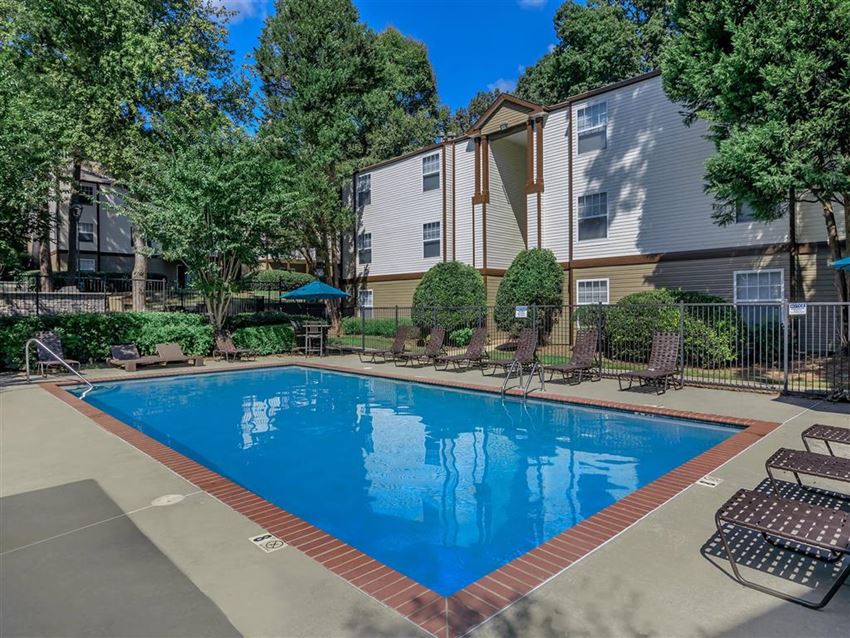 400 Winchester Apartments