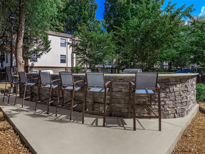 400 Winchester Apartments