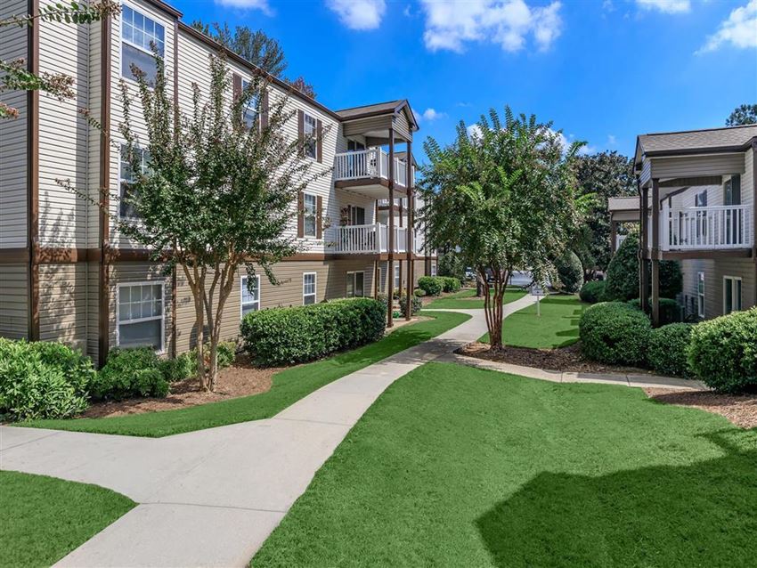 400 Winchester Apartments