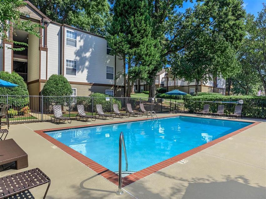 400 Winchester Apartments