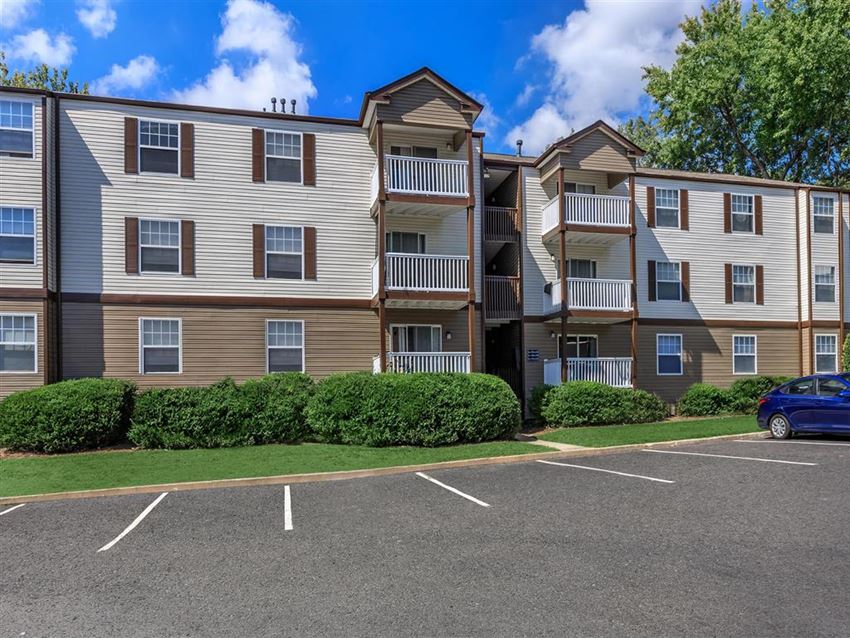 400 Winchester Apartments