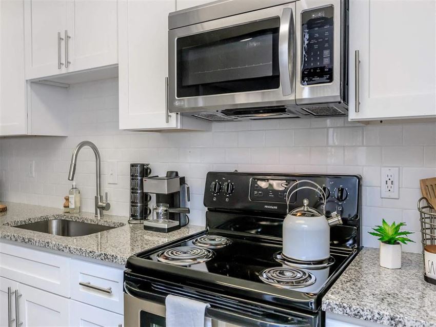 400 Winchester Apartments