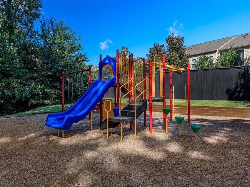 400 Winchester Apartments