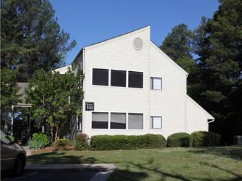1200 Rockmont Cir SW 1-3 Beds Apartment for Rent - Photo Gallery 2