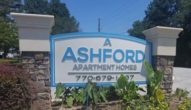 community entrance monument sign at Ashford Brook Apartments, Conyers, GA, 30094