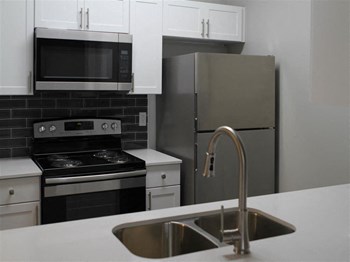 PPW Kitchen 2 PPW Kitchen 2 at Preston Pointe at Windermere, Cumming, GA 30041 - Photo Gallery 3