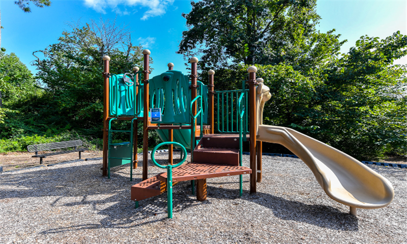 Playground at Breckinridge Vue, Georgia
