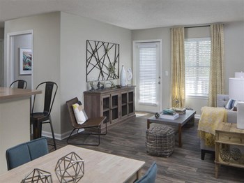 1000 Lenox Park Place 1-3 Beds Apartment for Rent - Photo Gallery 9