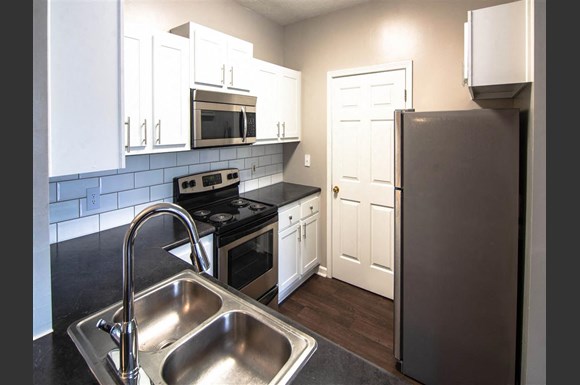 Charlestowne Apartments 50 Creekside Drive Nw Kennesaw Ga Rentcafe