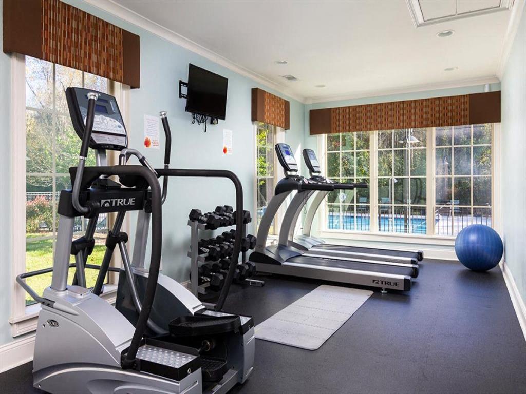 the gym at the apartments for rent