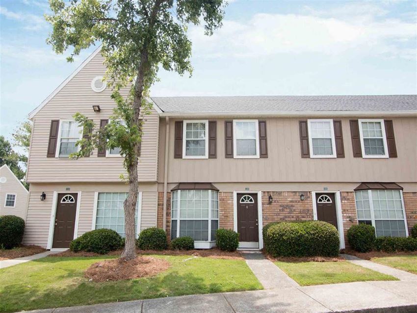 Cumberland Pointe Apartments, 1202 Wexford Hills Pkwy, Smyrna, GA