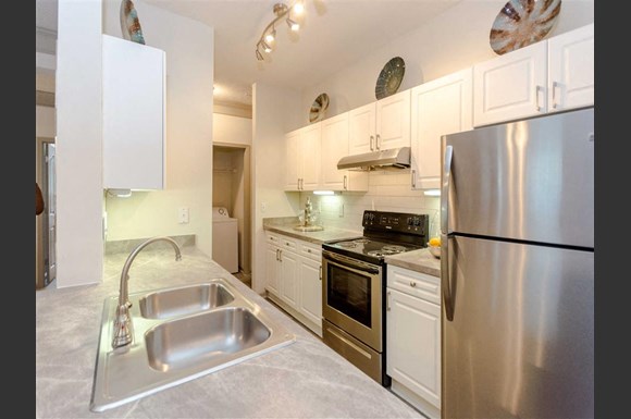 The Views at Jacks Creek Apartments, 2300 Country Walk, Snellville, GA