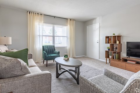 living room, the guild uptown | howell st at Summit Augusta, Georgia, 30909