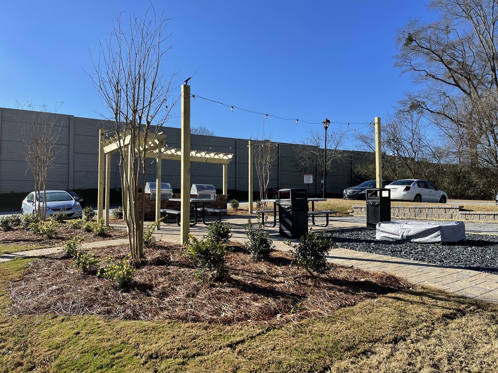Edgewater Vista, Decatur Georgia, resident grilling pavilion