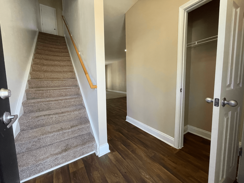 Congaree Villas, 2490 Fish Hatchery Rd, West Columbia, SC 29172, interior entryway