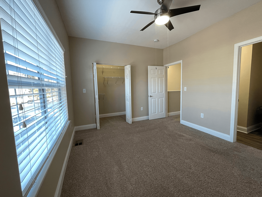 Congaree Villas Apartments, 2490 Fish Hatchery Rd, West Columbia, SC