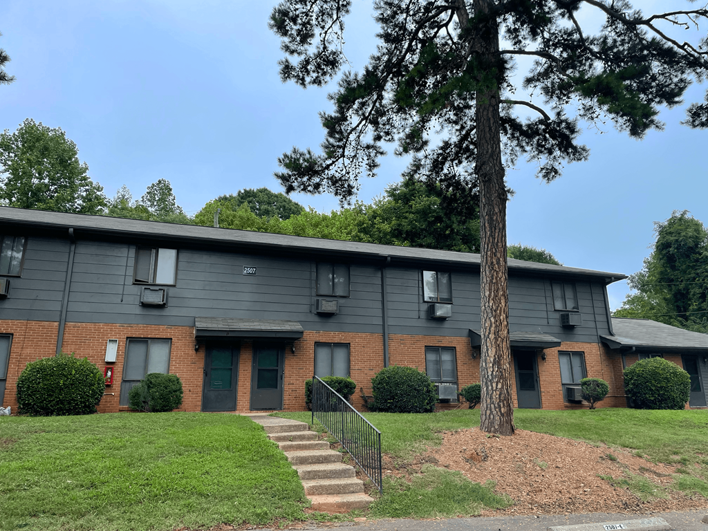 Exterior apartment entrance at The Hideaway at Kingspark Charlotte, NC 28208