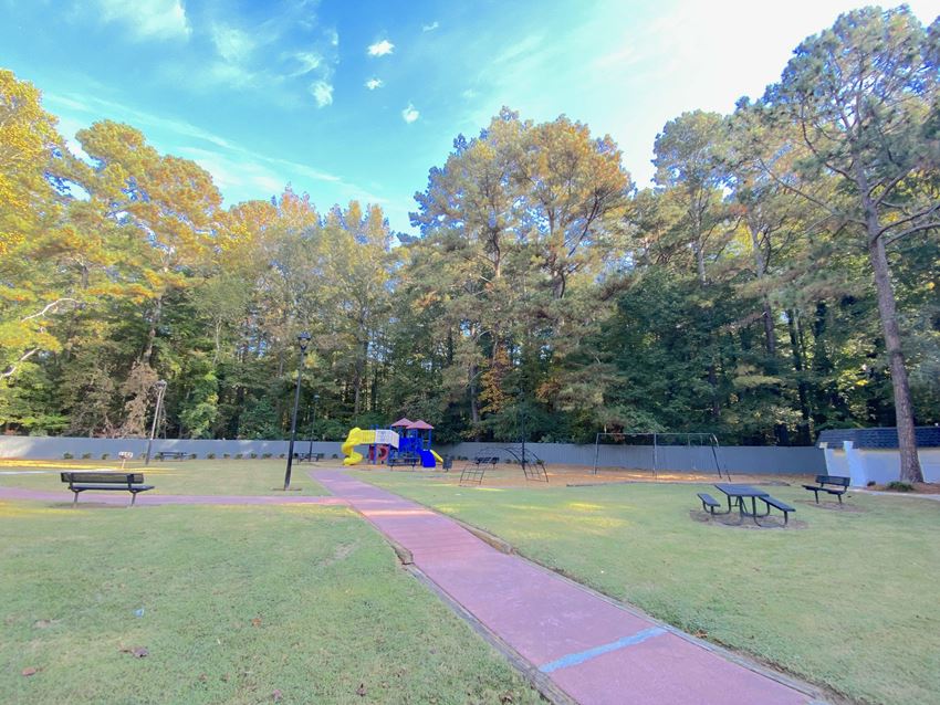 The Retreat @ Greenbriar Apartments By ICER