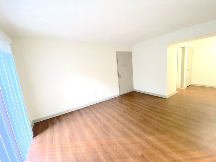 The Retreat @ Greenbriar Apartments By ICER