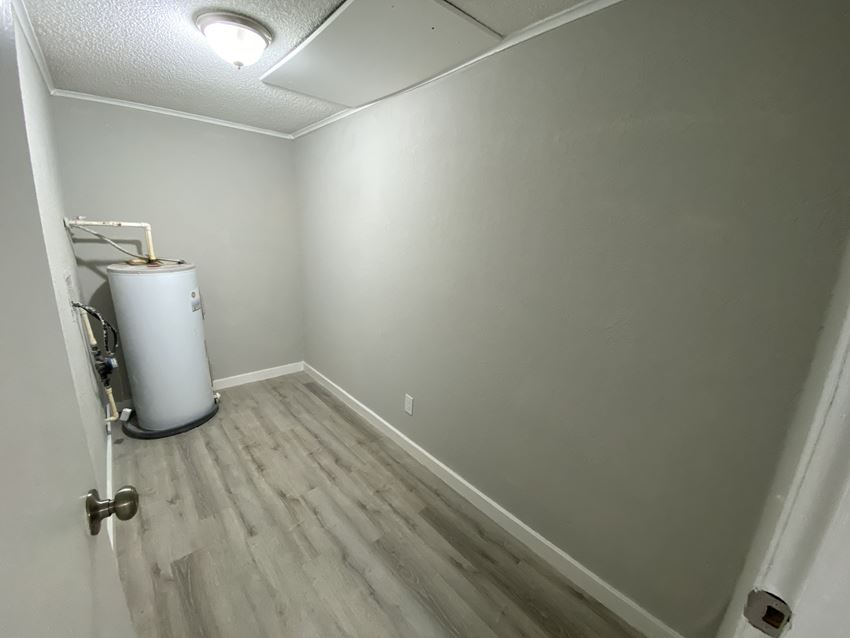 The Retreat @ Greenbriar Apartments By ICER