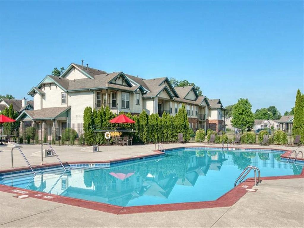 Crystal Clear Swimming Pool at Elevate on Main, Granger