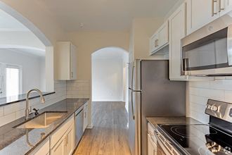 Refrigerator And Kitchen Appliances at Century Clearbrook, Frederick, 21703